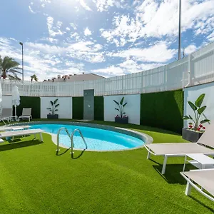 https://los-caribes-2-apartments.in-canary-islands.com